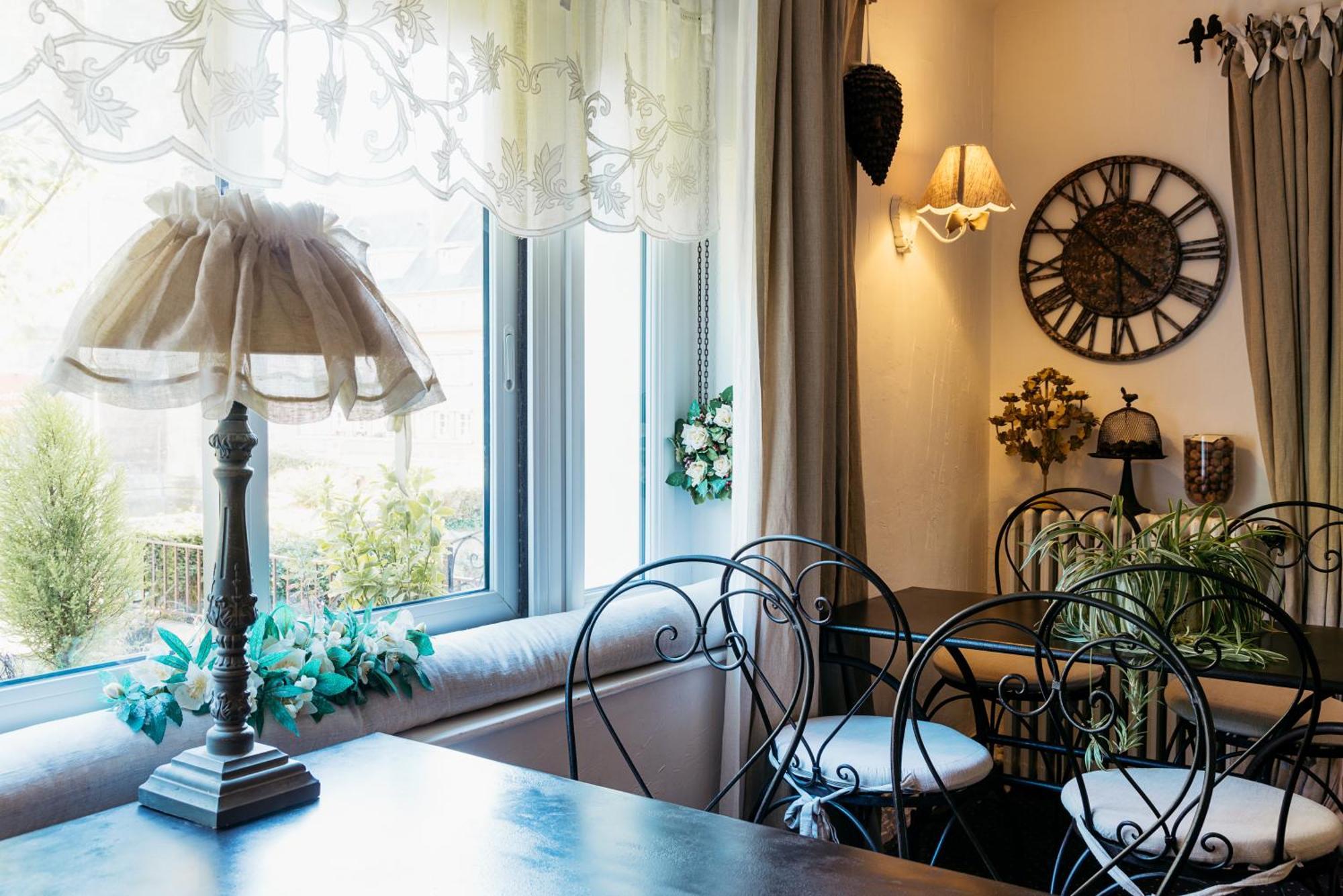 Hotel Boutique Saint-Louis Lisieux Εξωτερικό φωτογραφία
